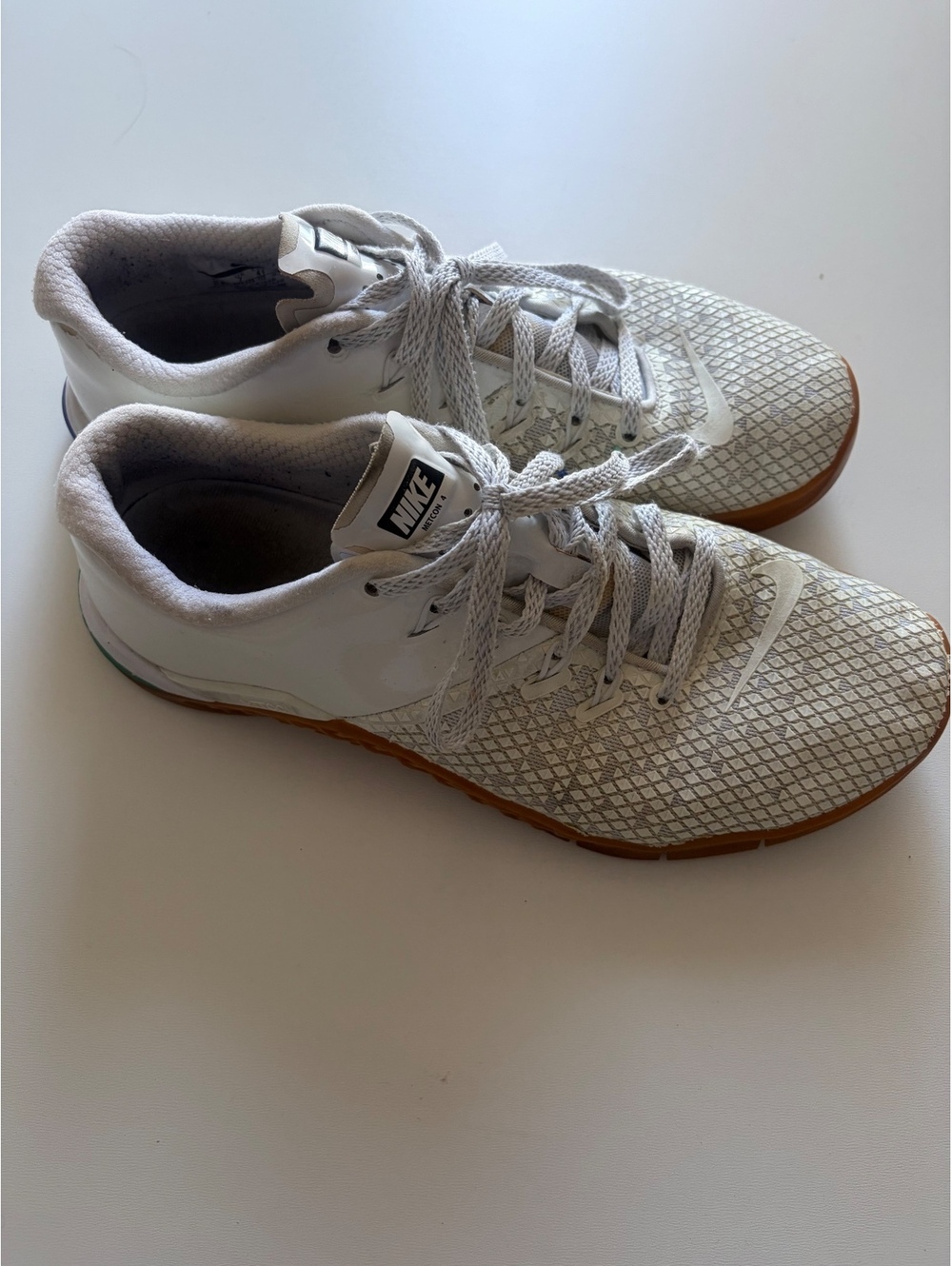 Nike Metcon 4 Training Shoes white gum board